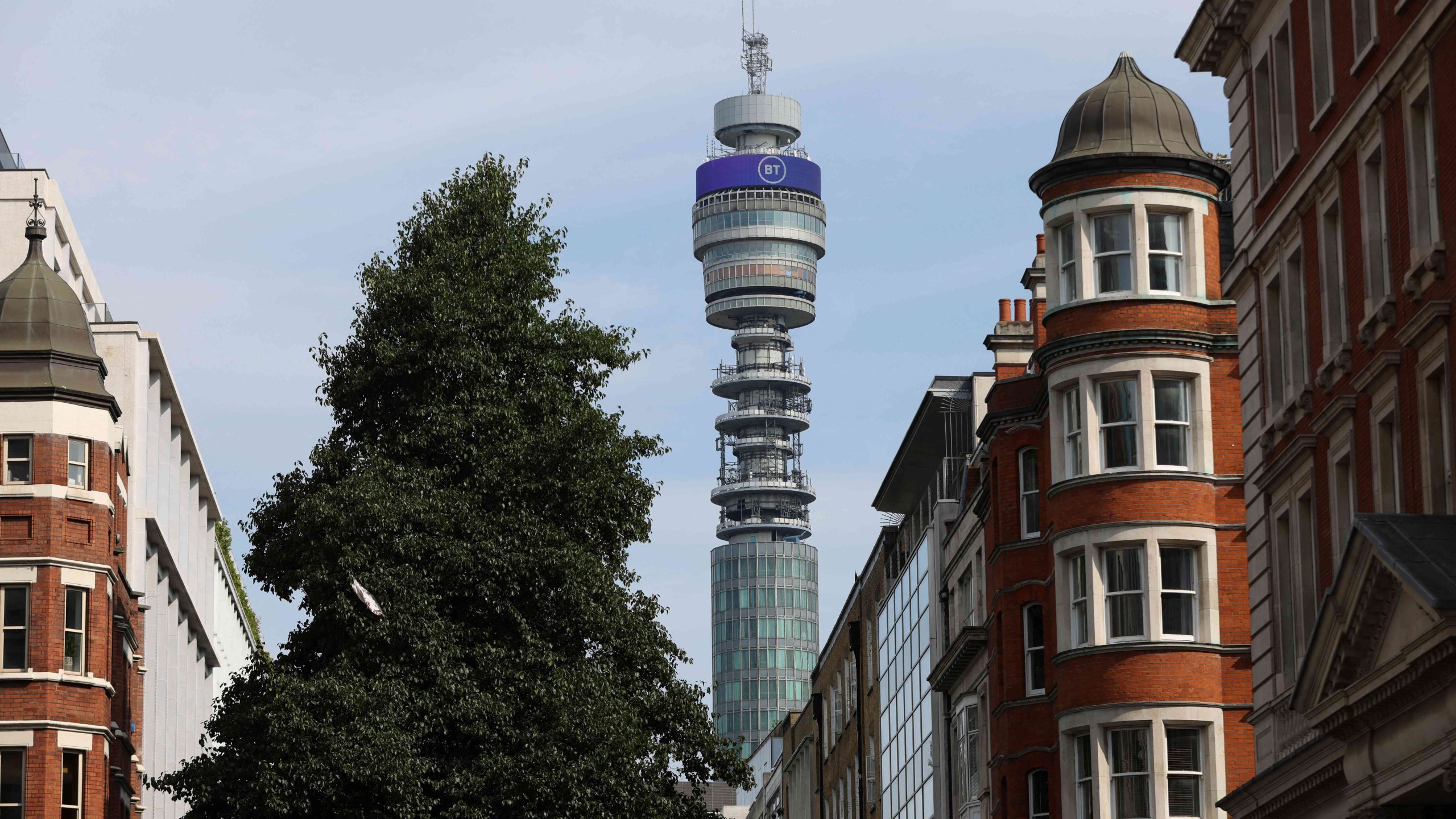 Britain S Bt To Turn Street Cabinets Into Ev Charging Points Pm Today