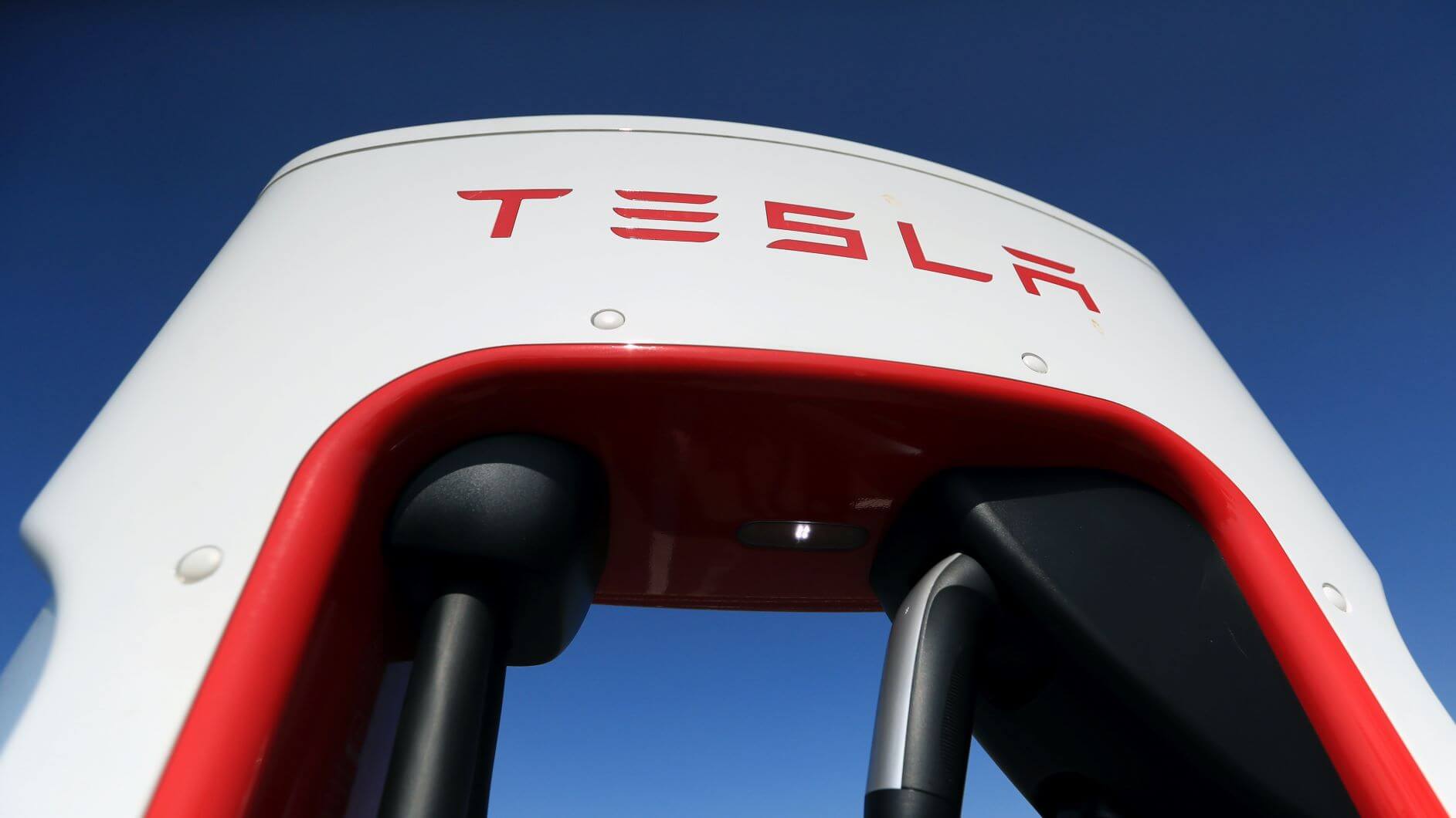 Tesla Applies To Generate Electricity In UK - PM Today